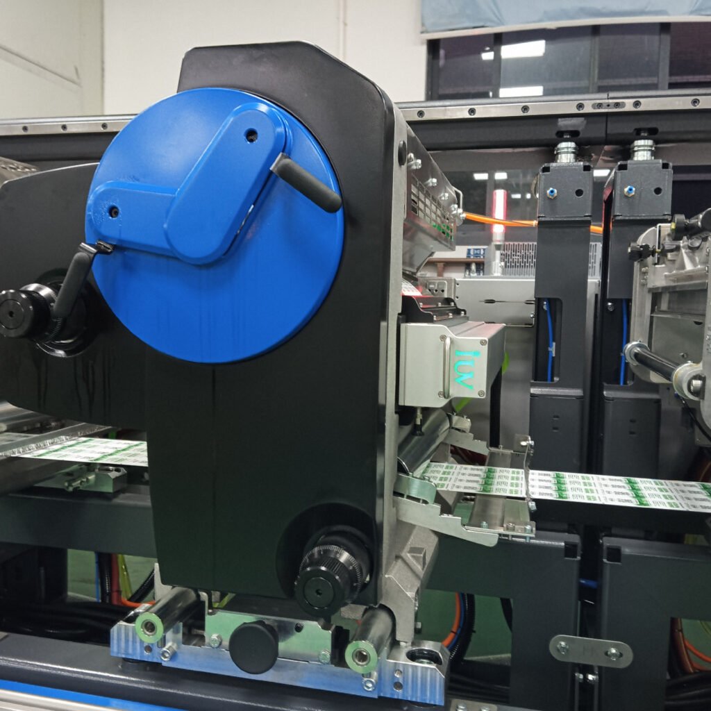 Offsetdruck mit LED-Aushärtungssystem Sofortige Trocknung und brillante Farben