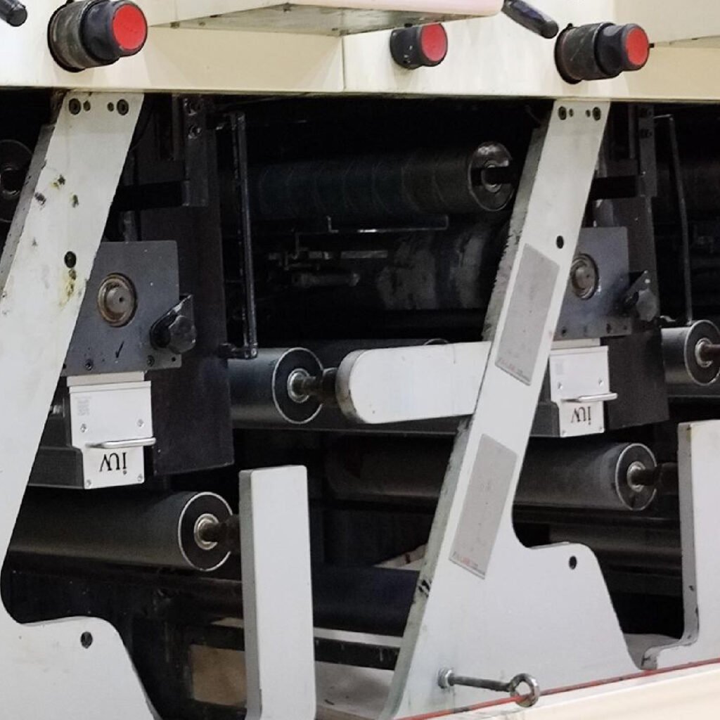 Kostenreduktion im Druckprozess Wie UV-Härtungssysteme den Ausschuss verringern