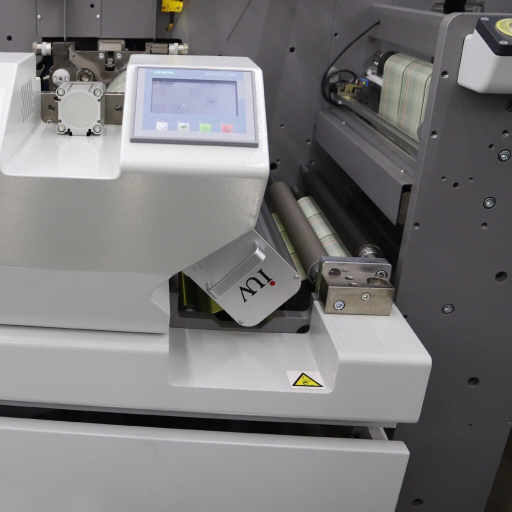 Präzision und Geschwindigkeit im Flexodruck mit modernen UV-LED-Härtungssystemen