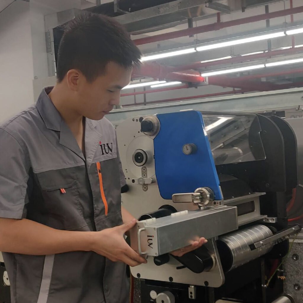 UV-Beschichtung auf empfindlichen Substraten Vorteile kontinuierlicher Produktionsprozesse