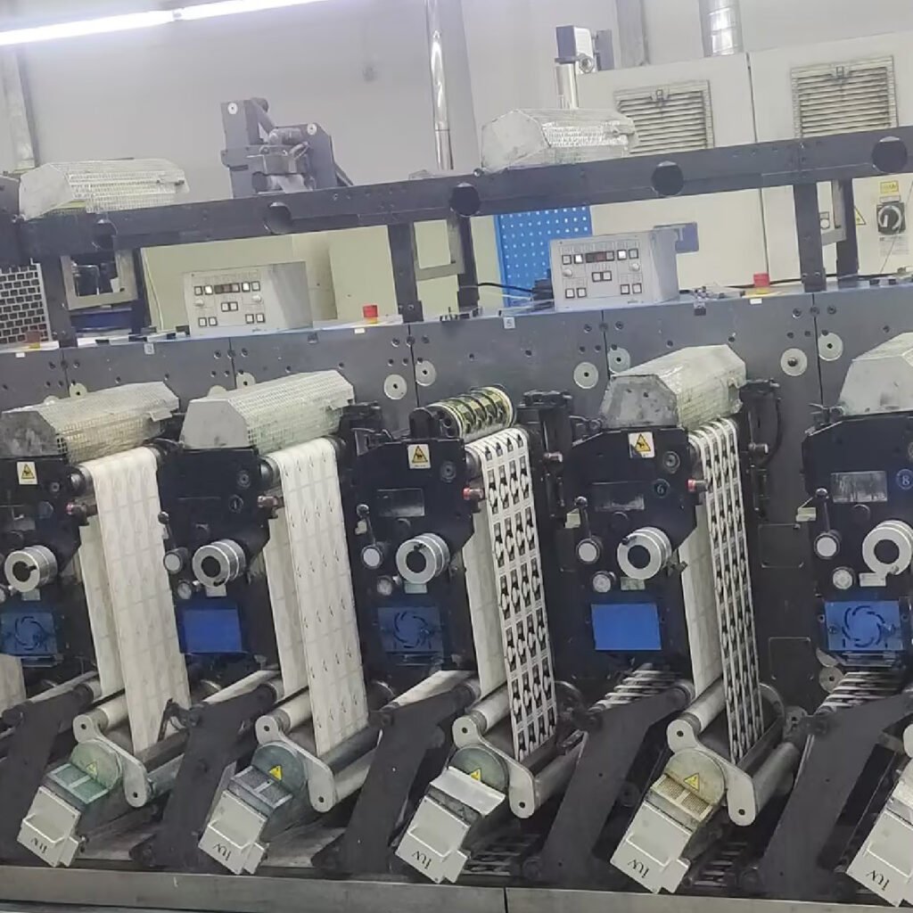 Vom Setup bis zur Aushärtung Wie Automatisierung UV-Druckprozesse vollständig optimiert