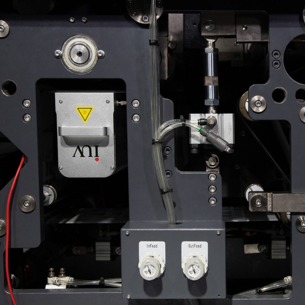 Wie LED Aushärtungssysteme Produktionsgeschwindigkeit und Druckqualität verbessern
