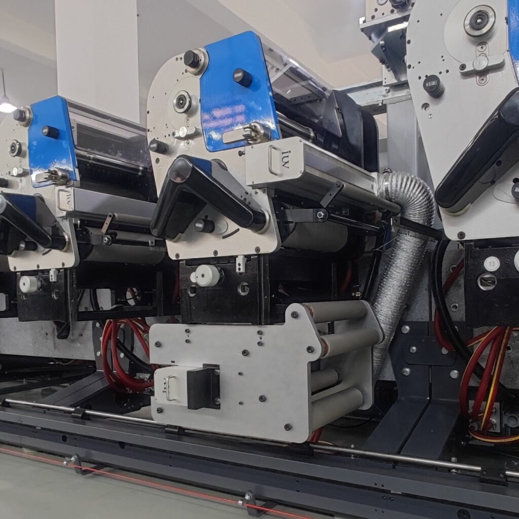 Nachhaltige Produktionsoptimierung durch UV-LED-Nachrüstung im Etikettendruck