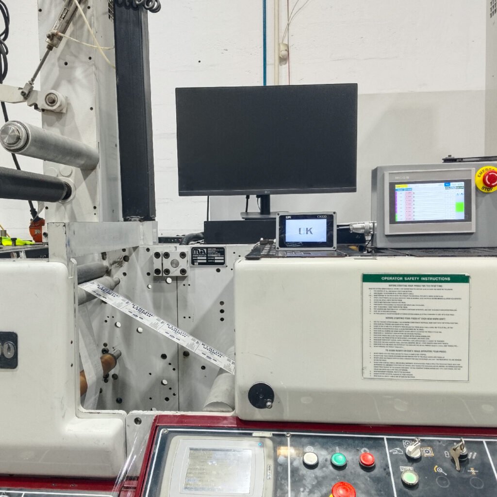 Comment la polymérisation UV LED améliore l’adhésion et la finition dans l’impression offset