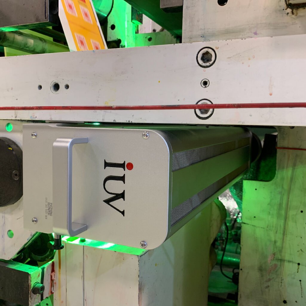 How-to Gleichmäßige UV-Aushärtung bei hochpigmentierten Farben im Flexodruck sicherstellen