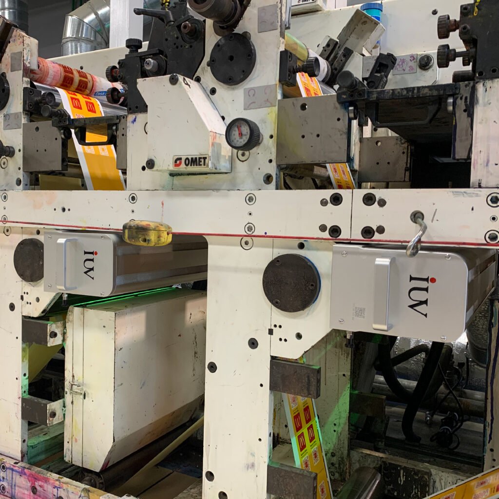 Praxis-Tutorial zur Prozessoptimierung im UV-Flexodruck auf schmalbahnigen Druckmaschinen