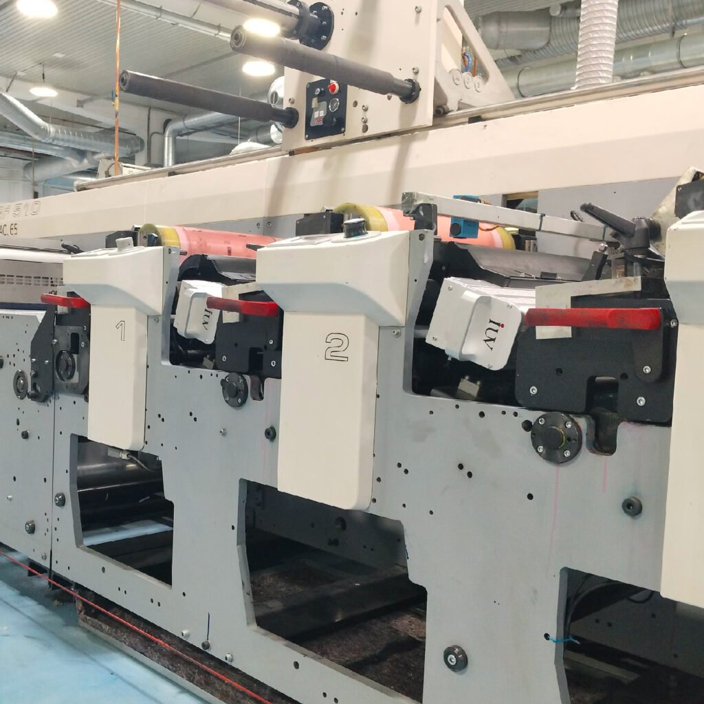 Wie LED-UV-Technologie Stillstandszeiten und Ausschuss im Etikettendruck reduziert