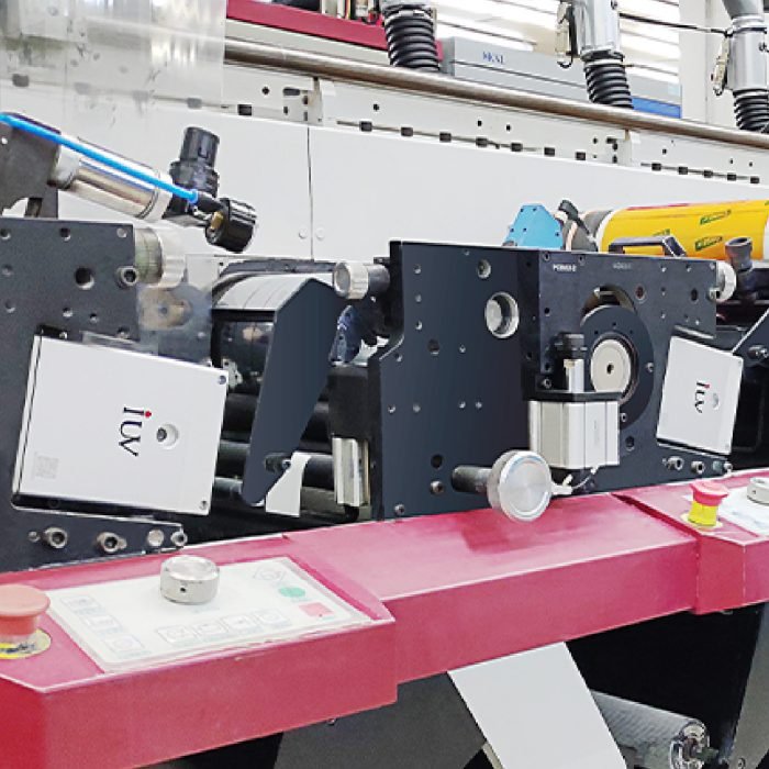 Integration von LED-Aushärtungssystemen in bestehende Druckmaschinen – Chancen und Herausforderungen