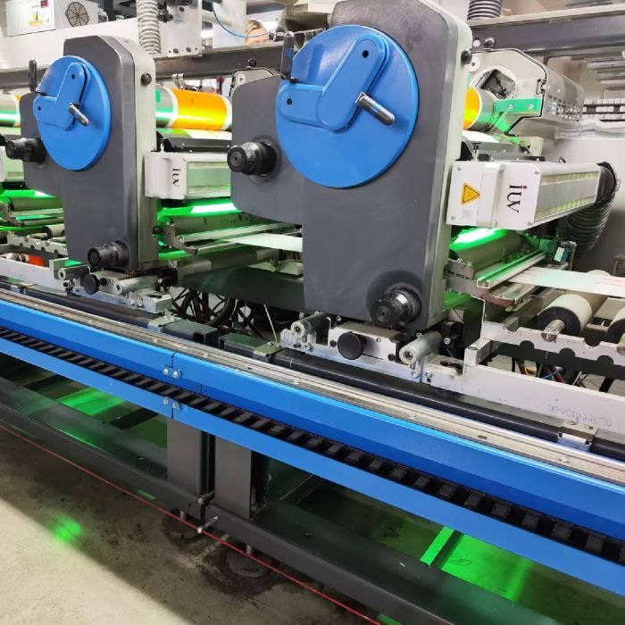 Steigerung der Druckgeschwindigkeit im Flexo- und Offsetdruck mit Hochintensiven LED-Systemen