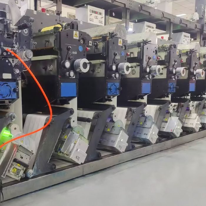 Technischer Praxisguide zur LED-UV-Aushärtung auf Folien- und Papieretiketten