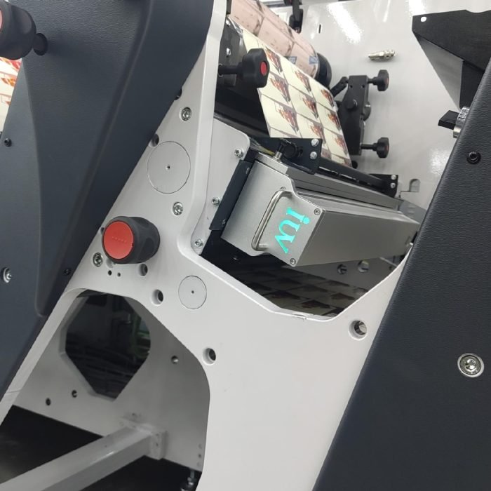 Vom Offset- zum Flexodruck Der technologische Wandel durch LED Aushärtungssysteme