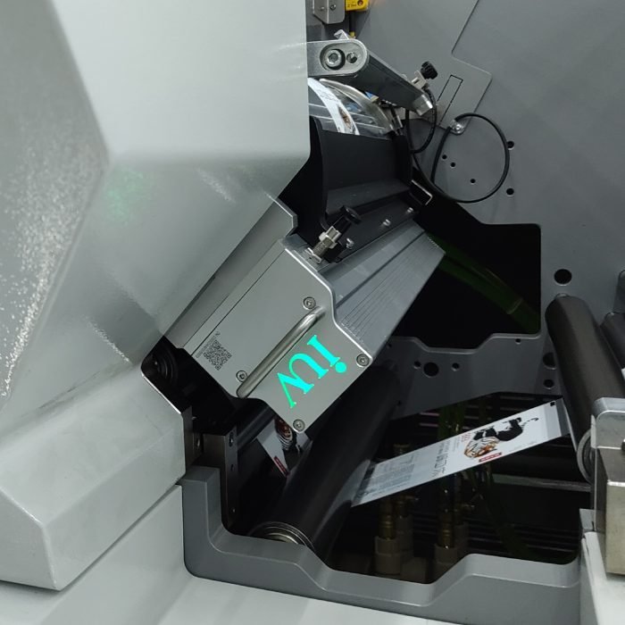 Wie LED Aushärtungssysteme die Qualität und Geschwindigkeit im Flexodruck verbessern