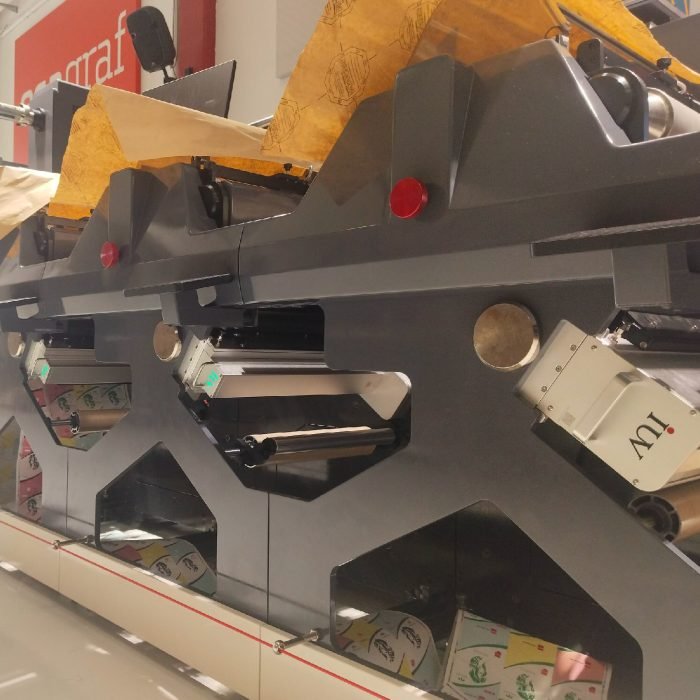 Wie LED-UV-Technologie den Energieverbrauch im Flexodruck drastisch reduziert